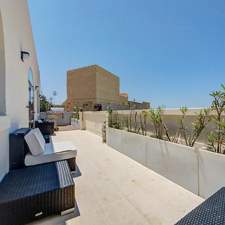 Cosy Gozo With Shared Pool In Għarb