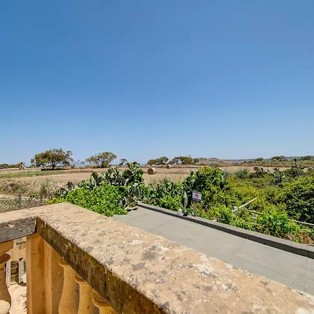 Cosy Gozo With Shared Pool In *
