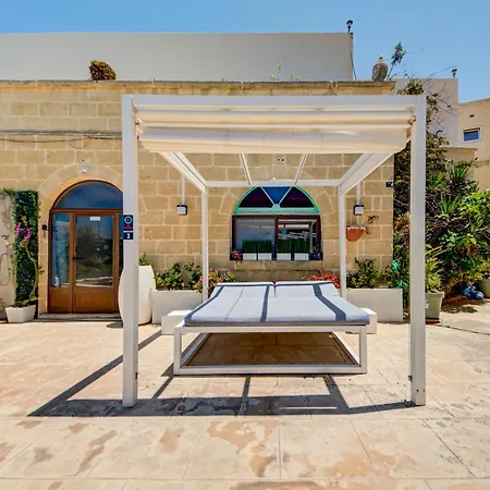 Cosy Gozo With Shared Pool In Għarb