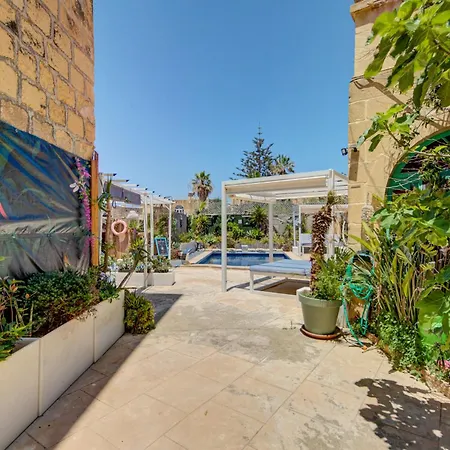 Cosy Gozo With Shared Pool In * Għarb