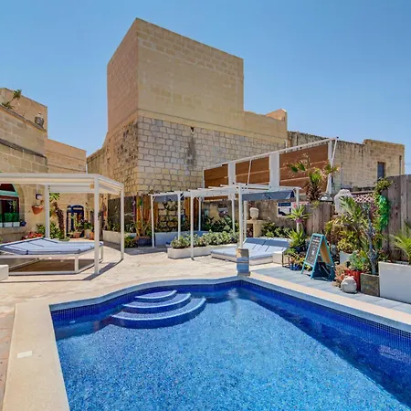 Cosy Gozo With Shared Pool In דירה Għarb