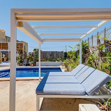 Cosy Gozo With Shared Pool In דירה *