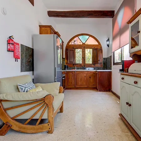 Cosy Gozo With Shared Pool In *